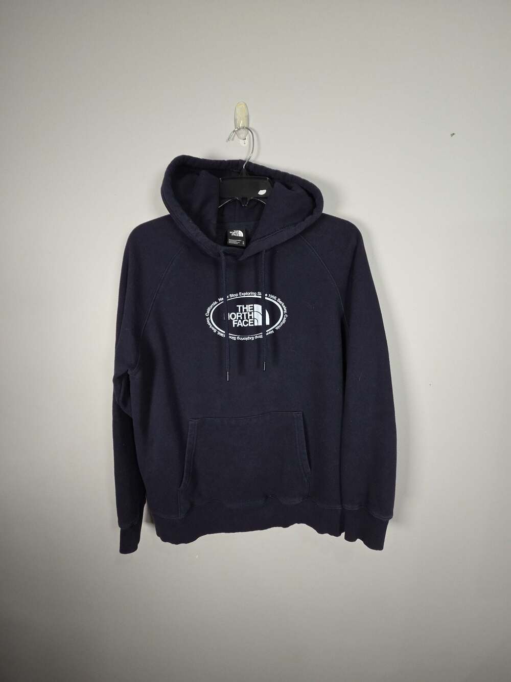 The North Face Women's Oval Logo Pullover Hoodie
